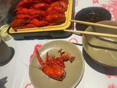 -肥肥虾庄·金牌油焖大虾(汉街SKP店)