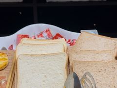 -深圳龙华大浪商业中心亚朵X酒店