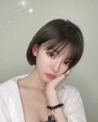 -AYO SALON