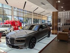 -上海宝信宝马4S店