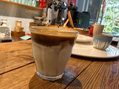 dirty-LEO CAFE