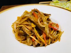 -POKEE VIA&Brunch·维娅(重庆来福士店)
