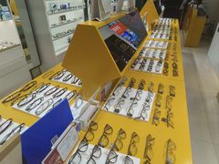 -诺柯视眼镜-蔡司依视路官方工厂店(淞南一店)