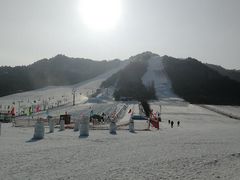 -辽阳弓长岭温泉滑雪场