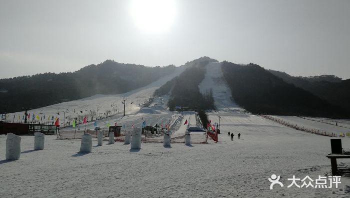 辽阳弓长岭温泉滑雪场图片