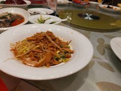 -山明水秀大饭店