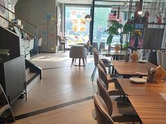 -必胜客(威高广场店)