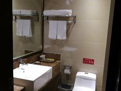 -如家旗下-成都蜀汉东路一品天下地铁站睿柏·云酒店