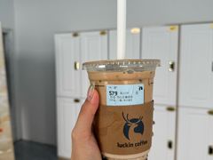 -瑞幸咖啡(临海市银泰城店)