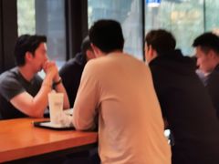大堂-The Habit Burger Grill 哈比特汉堡(复兴soho店)