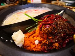 -黄潇洒老火锅(九眼桥宏济巷店)