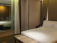 -珠海拱北富华里环宇城亚朵酒店