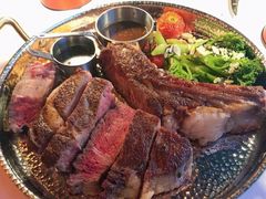 特色澳洲和牛战斧牛排-Kathleen's Waitan 凯圣琳江景西餐厅(外滩店)