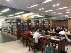 -公益图书馆(江南大学店)