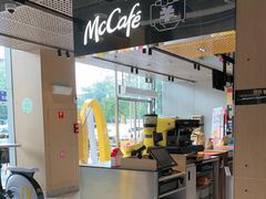 -麦当劳(中二横路店)