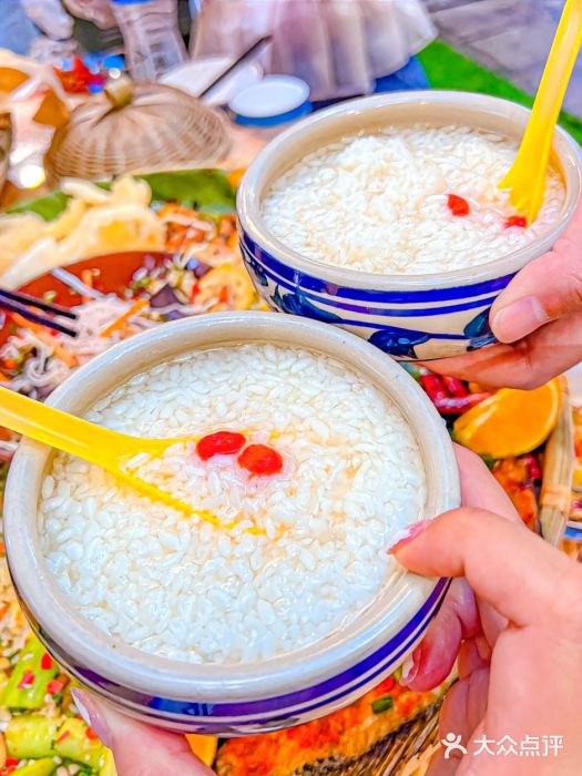 西双版纳傣族园图片