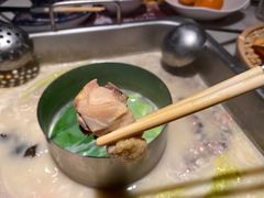 -尚尚仙·酸汤猪手·猪肚鸡火锅(华联万柳购物中心店)
