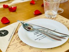 -Mark&Mars Restaurant