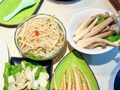 -一叶一世界·素食餐厅(锦华万达店)