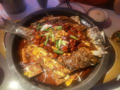 -鸣记脆皮烤鱼·海鲜烤鱼(三八广场店)