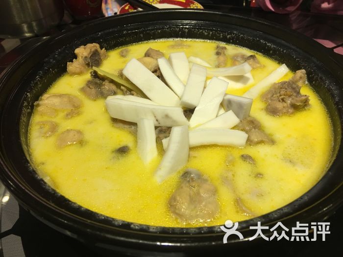 椰子鸡煲