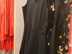 -H&M(鹏欣水游城店)