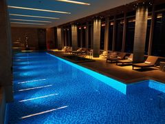 -成都华尔道夫酒店游泳池