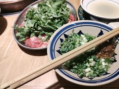 -洱火云南酸菜牛肉火锅(石景山当代商城店)