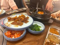 -明洞阿姨·韩式酱蟹烤肉·创意料理(三元桥店)