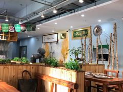 大堂-大草原清真饭庄(沙河店)