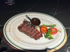 -DEEP·深美式餐吧(五棵松华熙LIVE店)