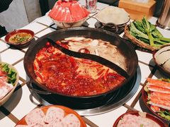 红油菌汤鸳鸯锅-贰回巷火锅馆(钟楼店)