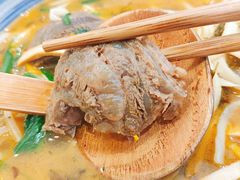 精选雪菜牛腱子面-陈八两面家(华孚写字楼店)