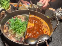-三出山火锅(南京万象天地店)