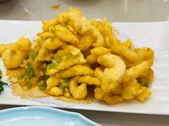 -老码头黑皮肘子锅包肉(赣水路店)