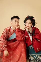 -雪中彩影婚纱摄影·微光艺术中心