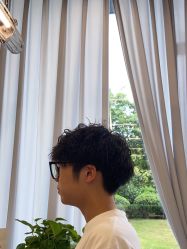-侨治发型