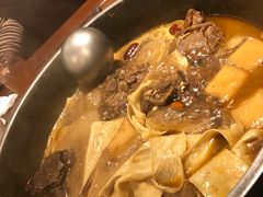 -亿诣蝎府炸酱面羊蝎子火锅(酷车小镇店)