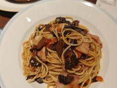 -萨莉亚意式餐厅(百联徐汇店)