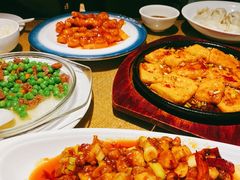宫保鸡丁-渝信川菜 · 川味家常菜(长安店)