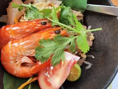 虾沙拉-三亚艾迪逊酒店·海滩烧烤 BARBACOA·现场乐队·浪漫晚餐·烧烤海鲜