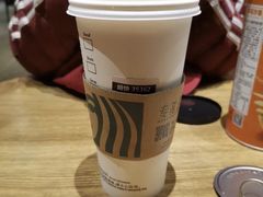 樱花草莓茶拿铁-星巴克(天津滨海金元宝于家堡店)