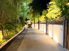 -悟空山宿陨石私汤温泉酒店(神舟大道地铁站店)