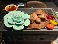 -蟹犇前•帝王蟹雪蟹(陆家嘴店)