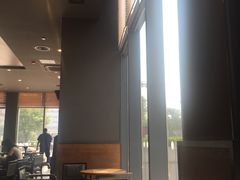 -星巴克(西安曲江银泰店)
