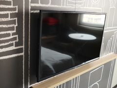 -宜必思酒店(青岛五四广场宁夏路地铁站店)