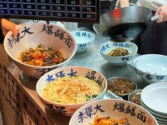 -李犟大爆鳝面·手工蟹黄包(湖滨西湖店)