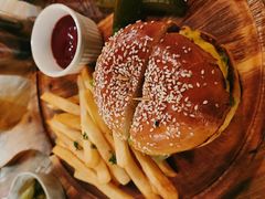 -羽深肉铺 Steak & Wine