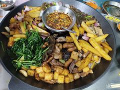 -鸿通城购物中心