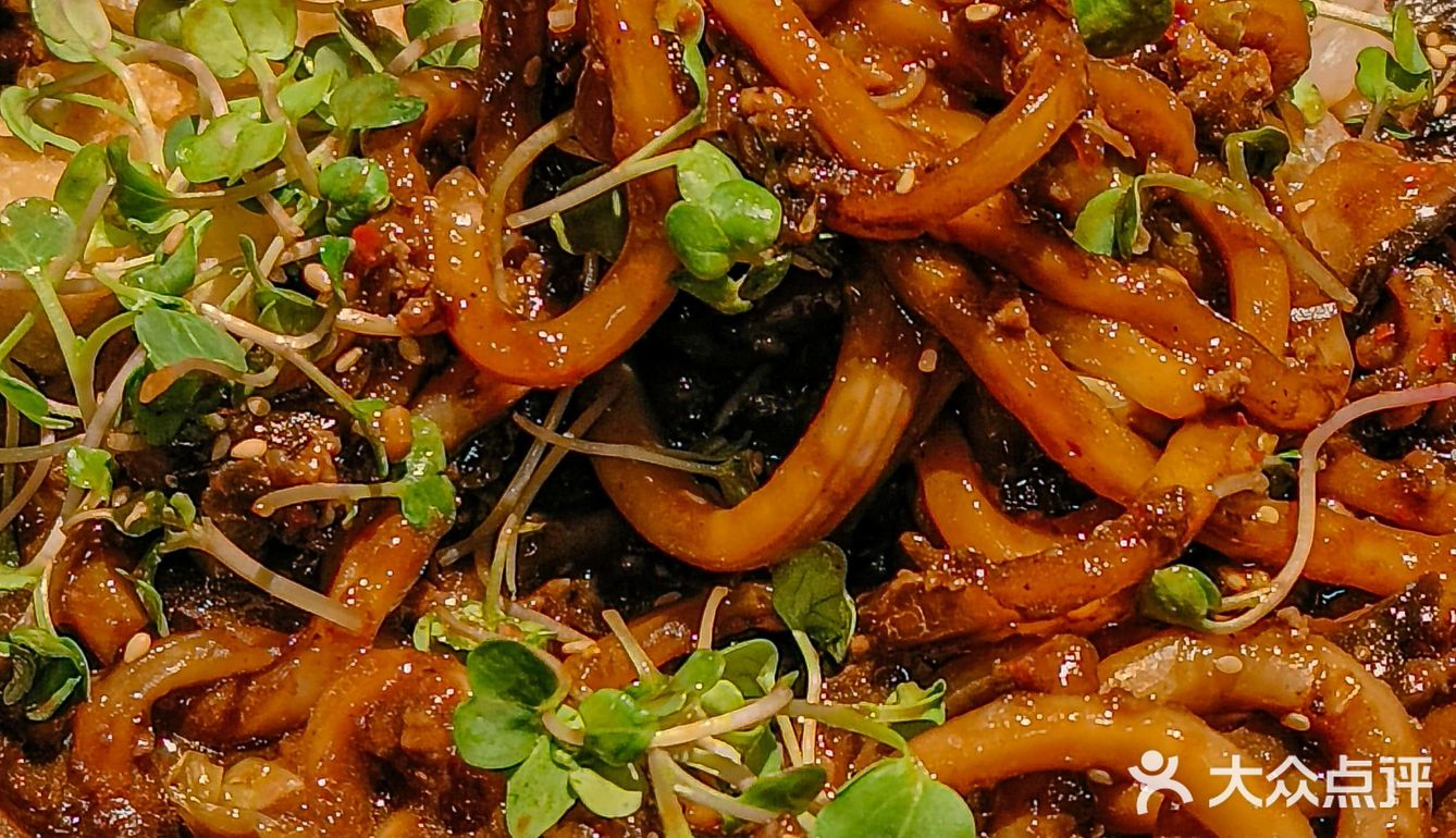 又被奇奇怪怪的菜吓傻，都太有想法了